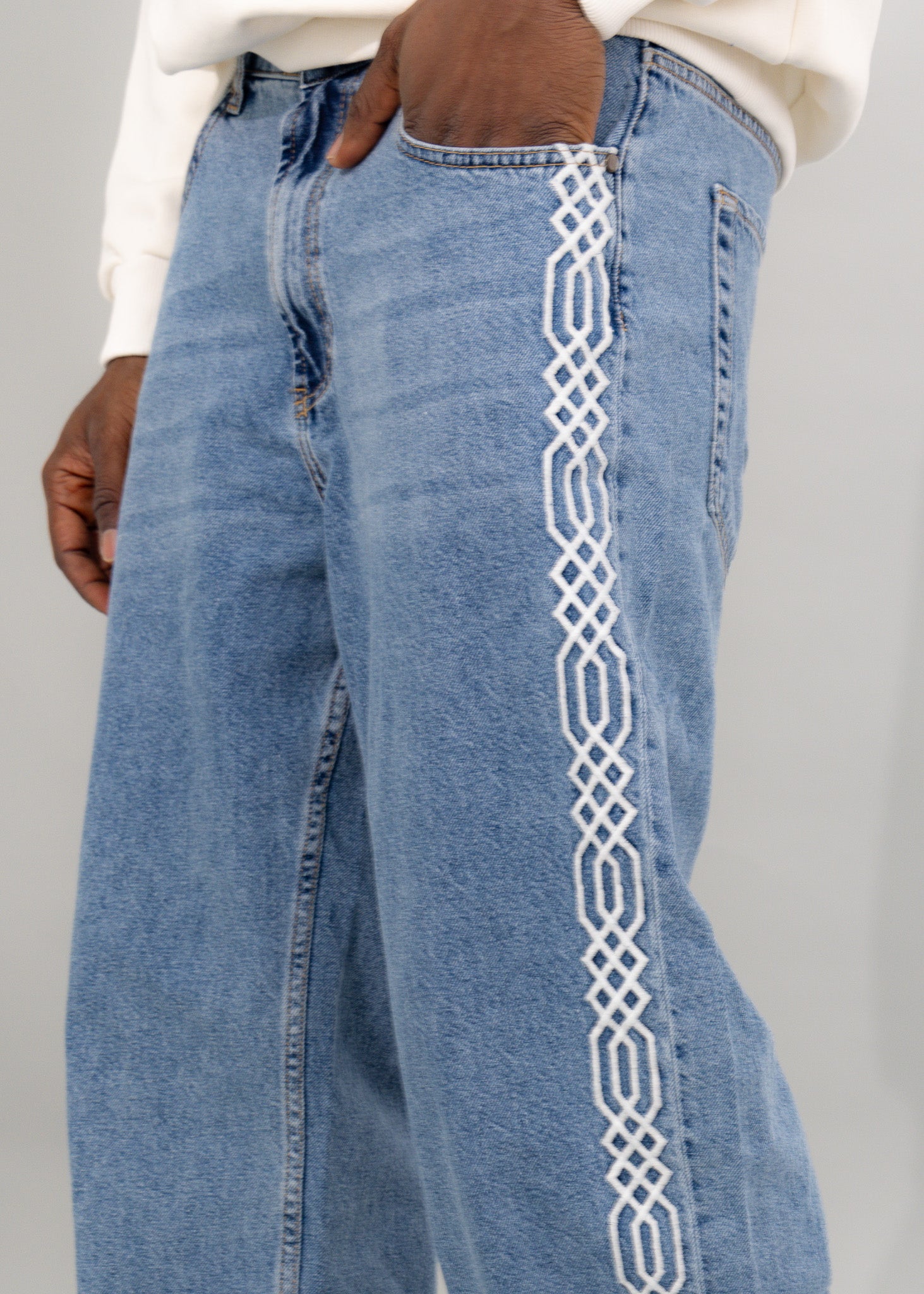 Embroidery Blue Denim Jeans