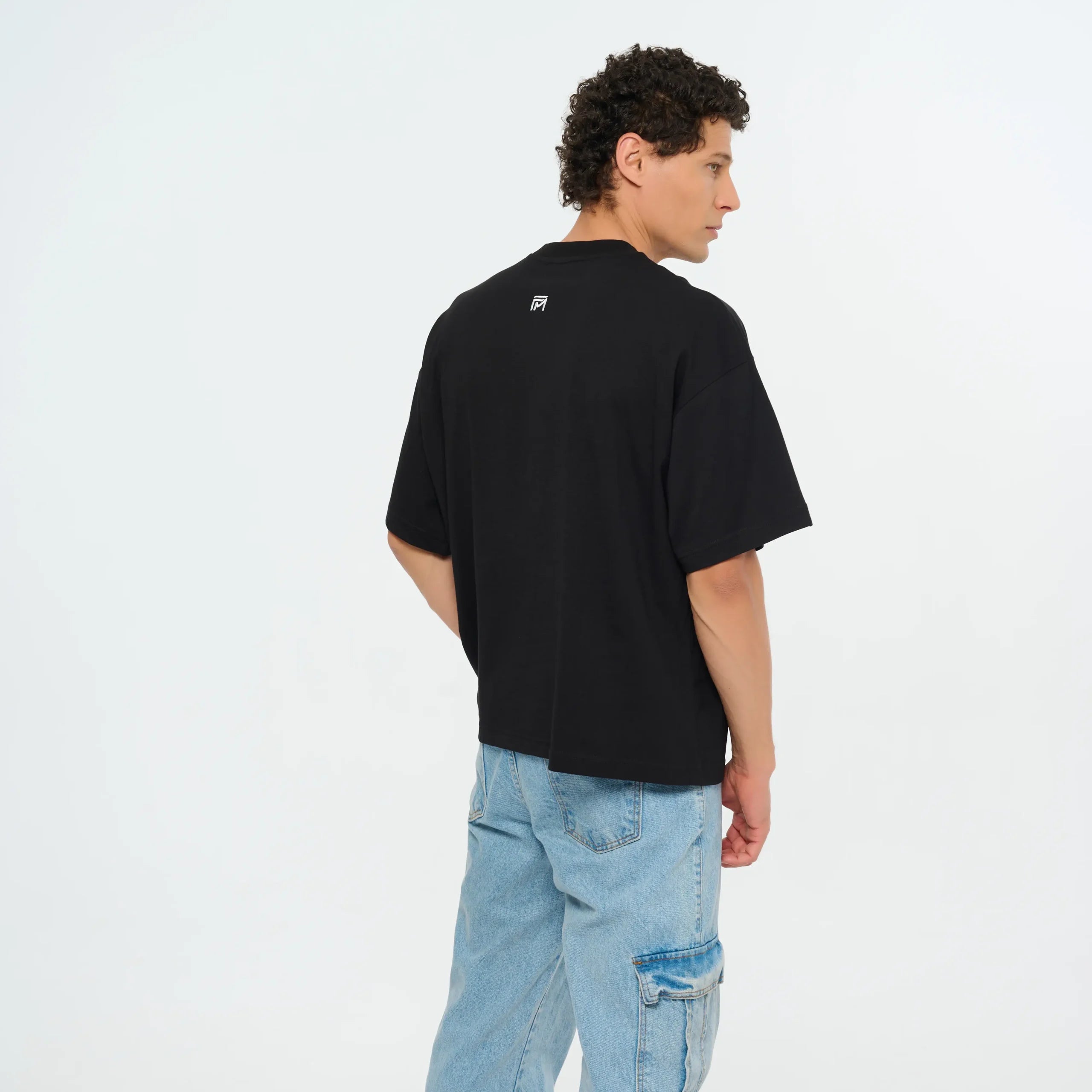 20.Graphic-Embroidered-Black-Oversized-T-Shirt-1-scaled.webp