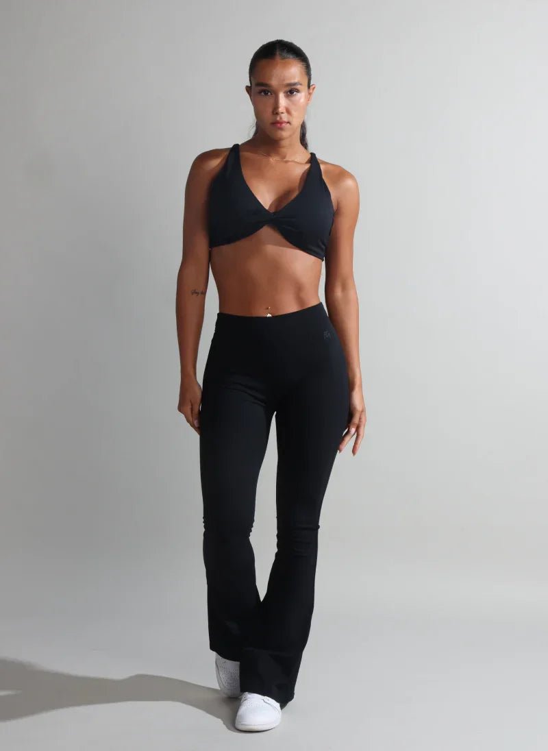 Black Minimalist Activewear Set for Women - Flashmob Nation