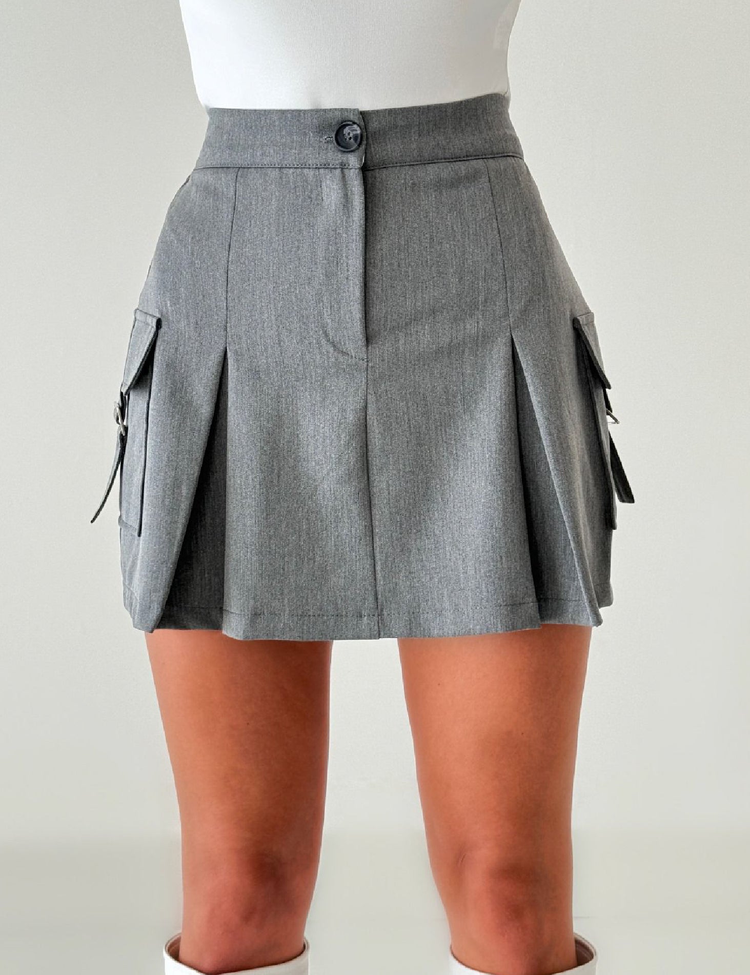 flashmob-product-jan-25-3-mini-cargo-skirt-dark-grey.jpg