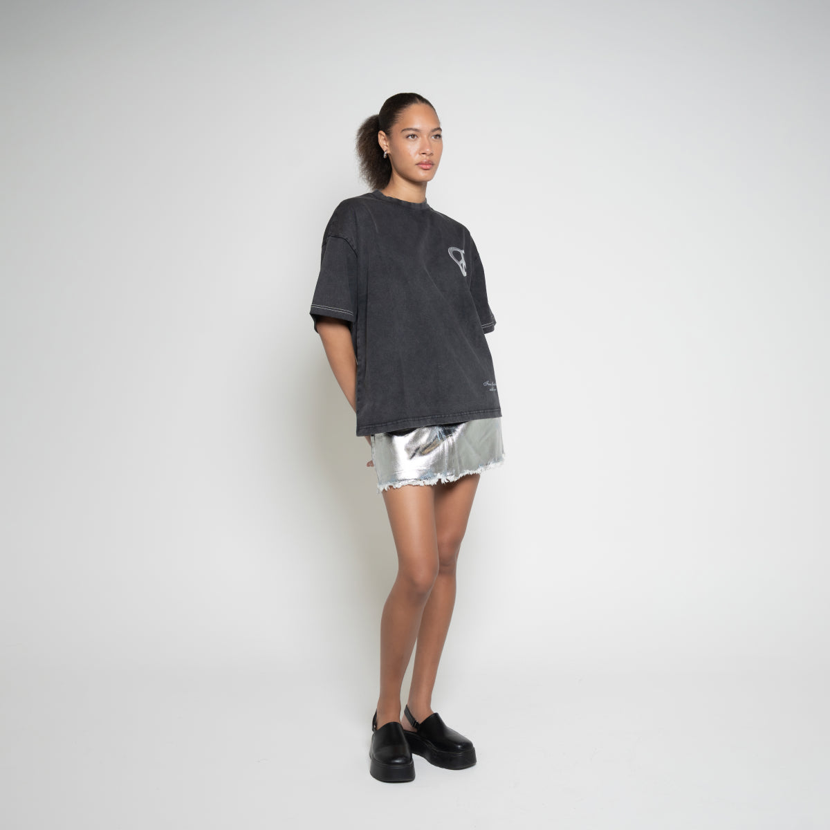 FM Peace & Love Graphic T-Shirt – Vintage Black