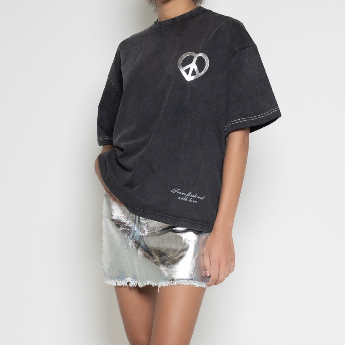 FM Peace & Love Graphic T-Shirt – Vintage Black